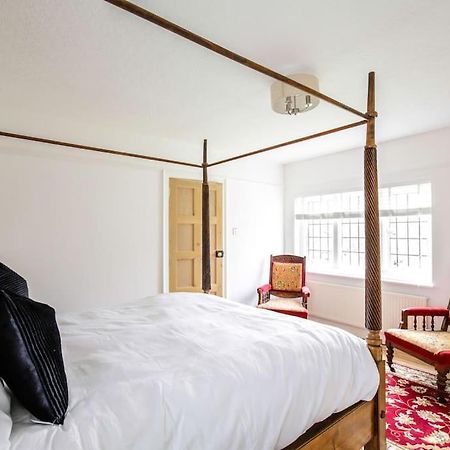 Duke Of York Cottage, Port Sunlight - Stanley-Stays Уиръл Екстериор снимка